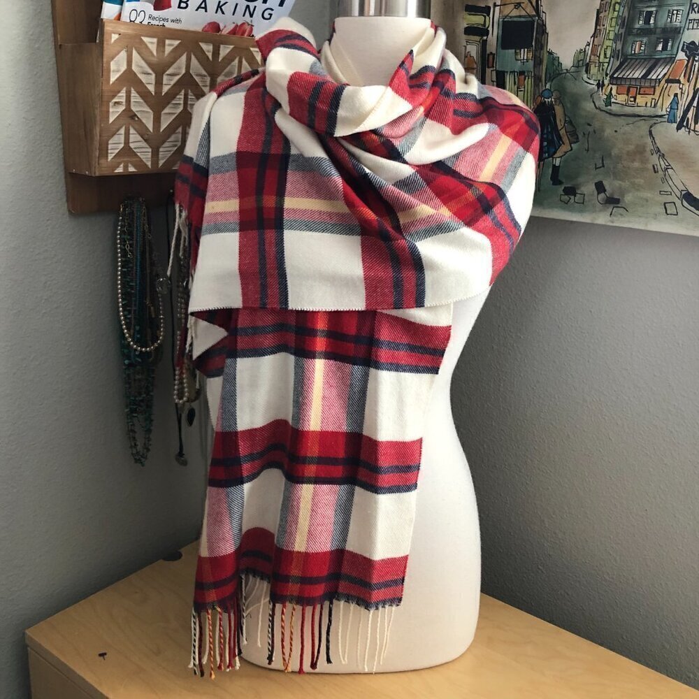 Lands' End Cashmere Touch Plaid Fringe Scarf Unisex Red Tan & Blue Collegiate